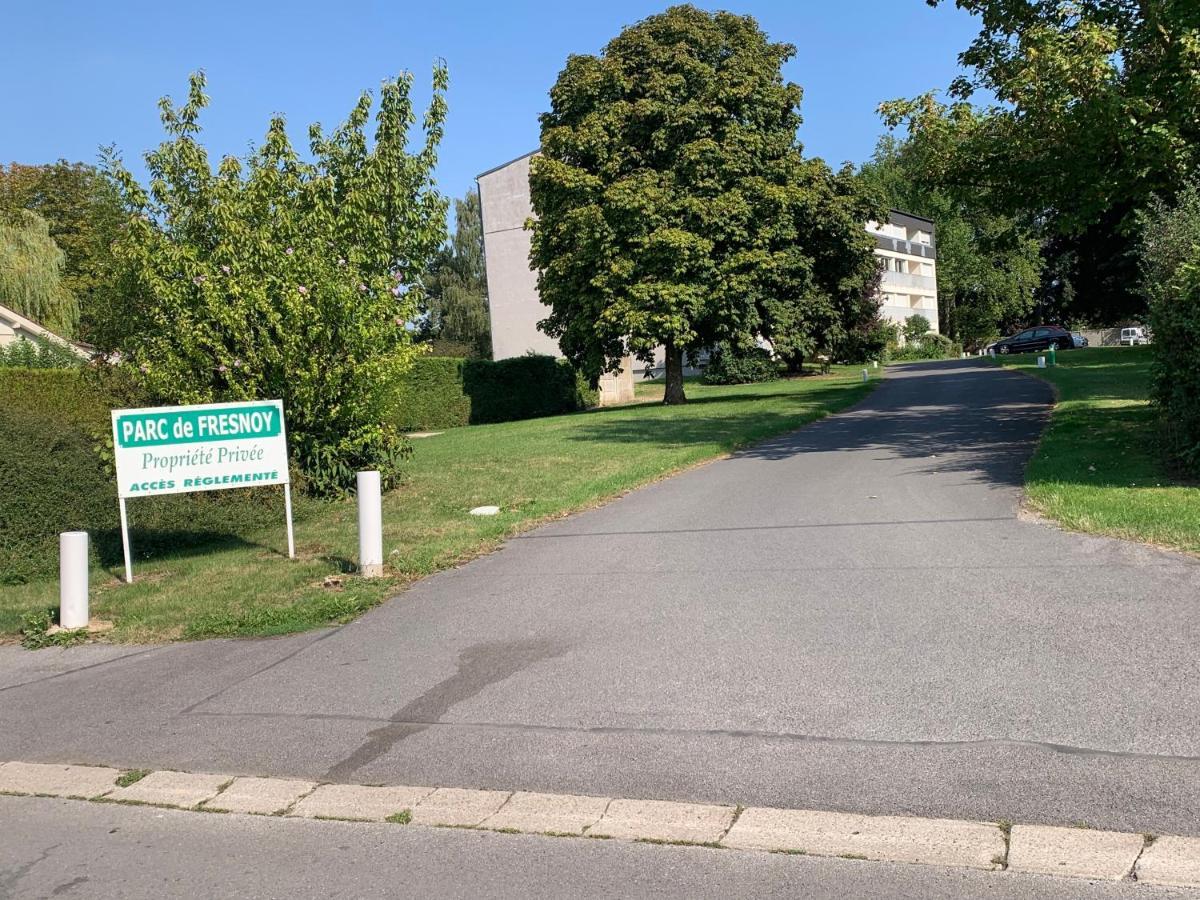 Appartement Parc De Fresnoy Руа Экстерьер фото